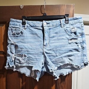 American Eagle Light Blue Distressed Curvy Midi Denim Women's Shorts Size 16